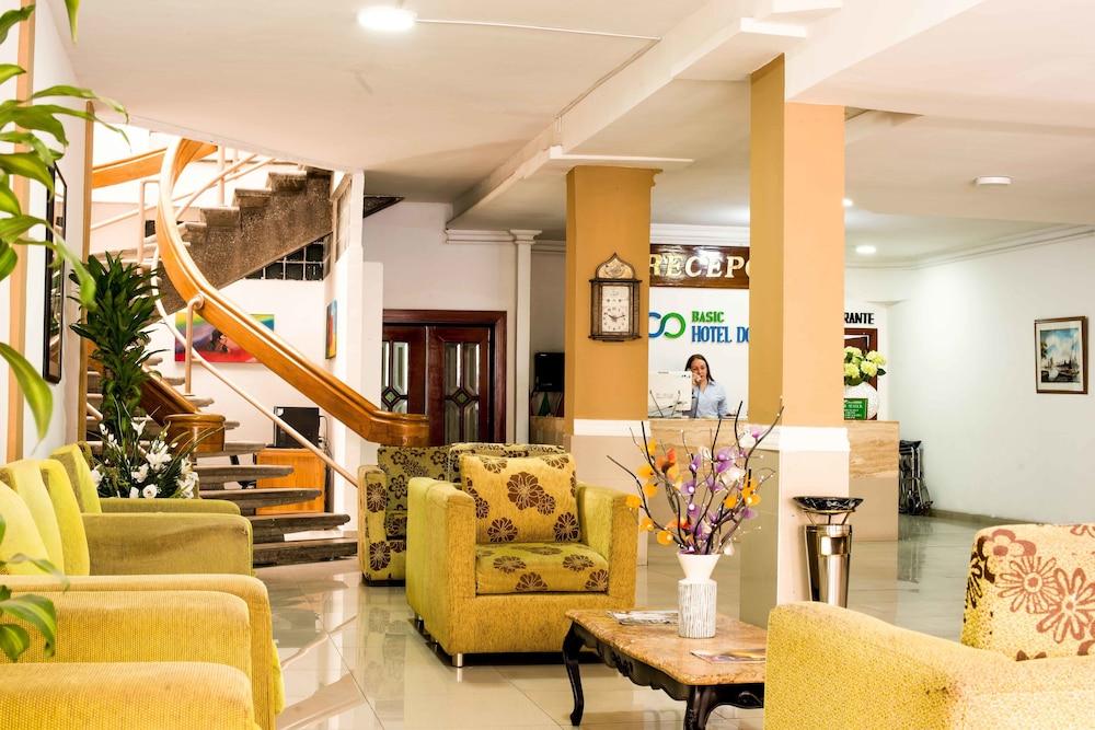 Hotel Puerta De Oro バランキージャ エクステリア 写真
