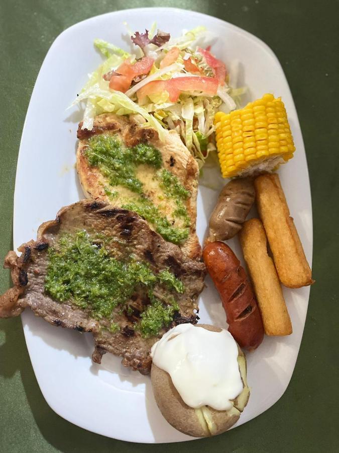 Hotel Puerta De Oro バランキージャ エクステリア 写真