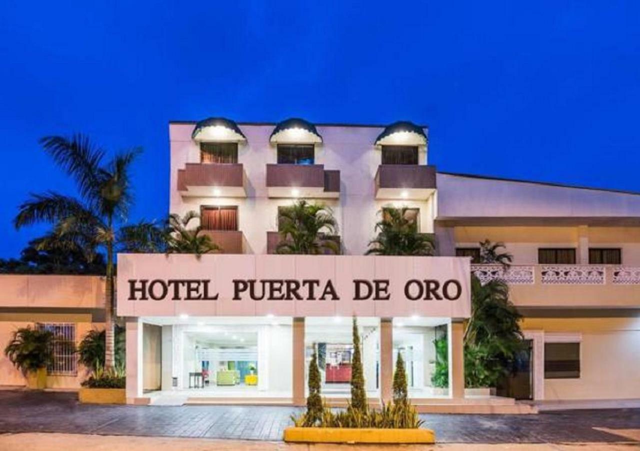 Hotel Puerta De Oro バランキージャ エクステリア 写真
