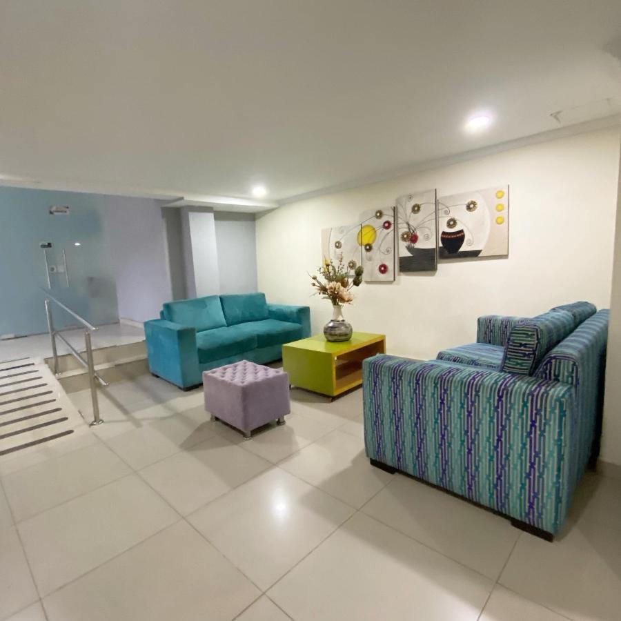 Hotel Puerta De Oro バランキージャ エクステリア 写真